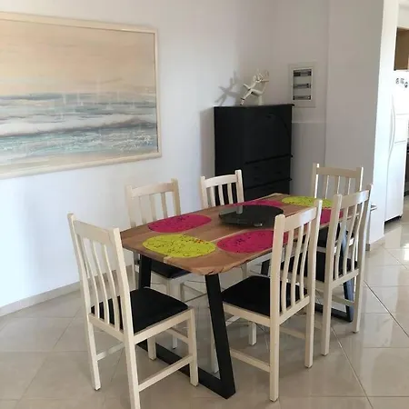 Villa Anemomilos Stone House Finikúnda