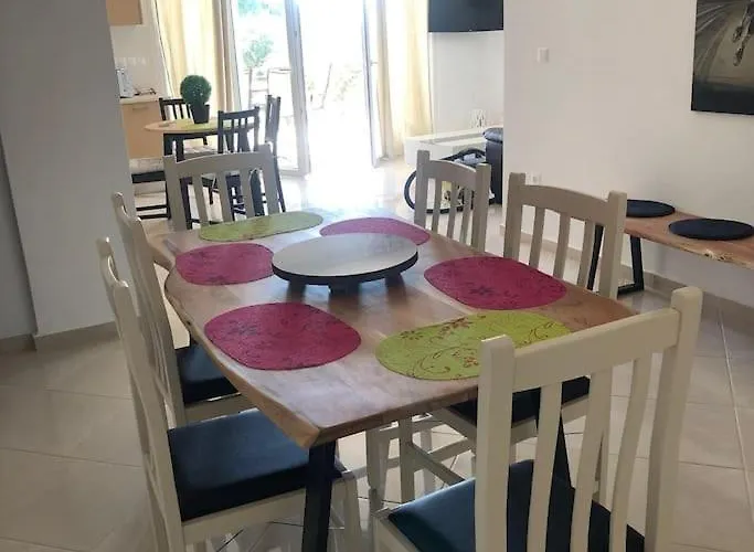 Villa Anemomilos Stone House *