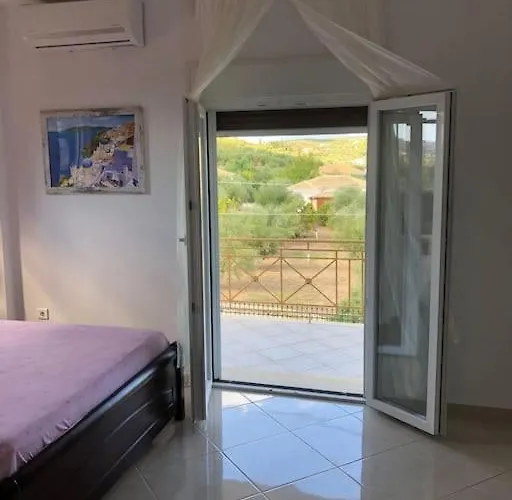 Villa Anemomilos Stone House Finikounta